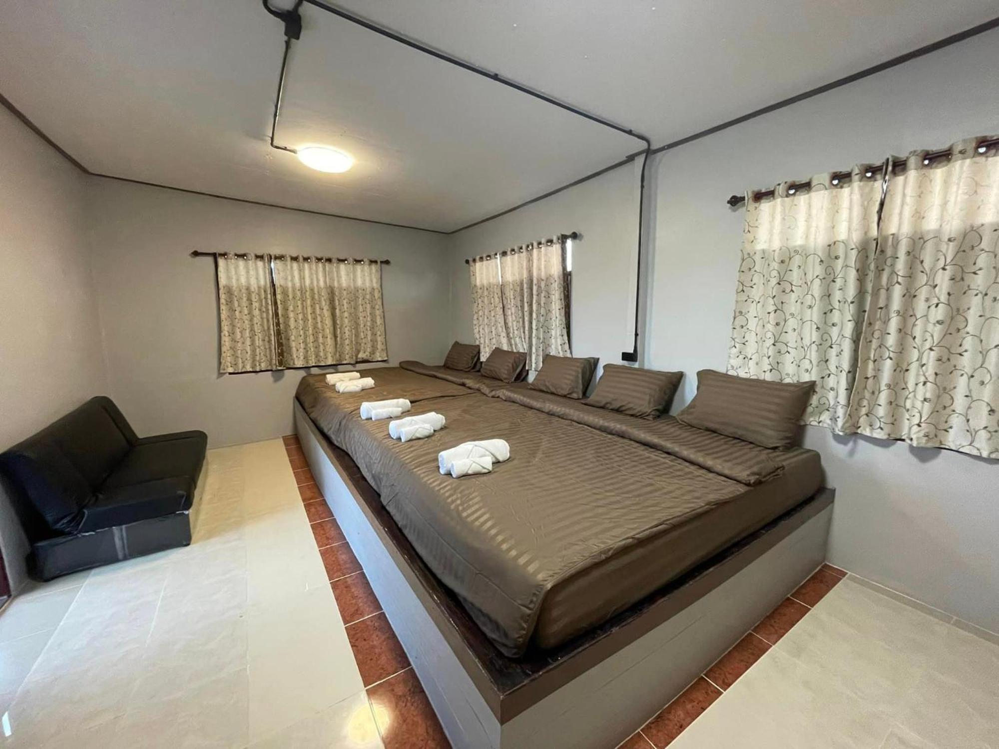 Srihome ยายศรีโฮมแอนแคมป์ปิ้ง Ban Don Tum 외부 사진